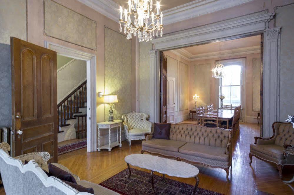 Les Maisons Montcalm ケベックシティ エクステリア 写真